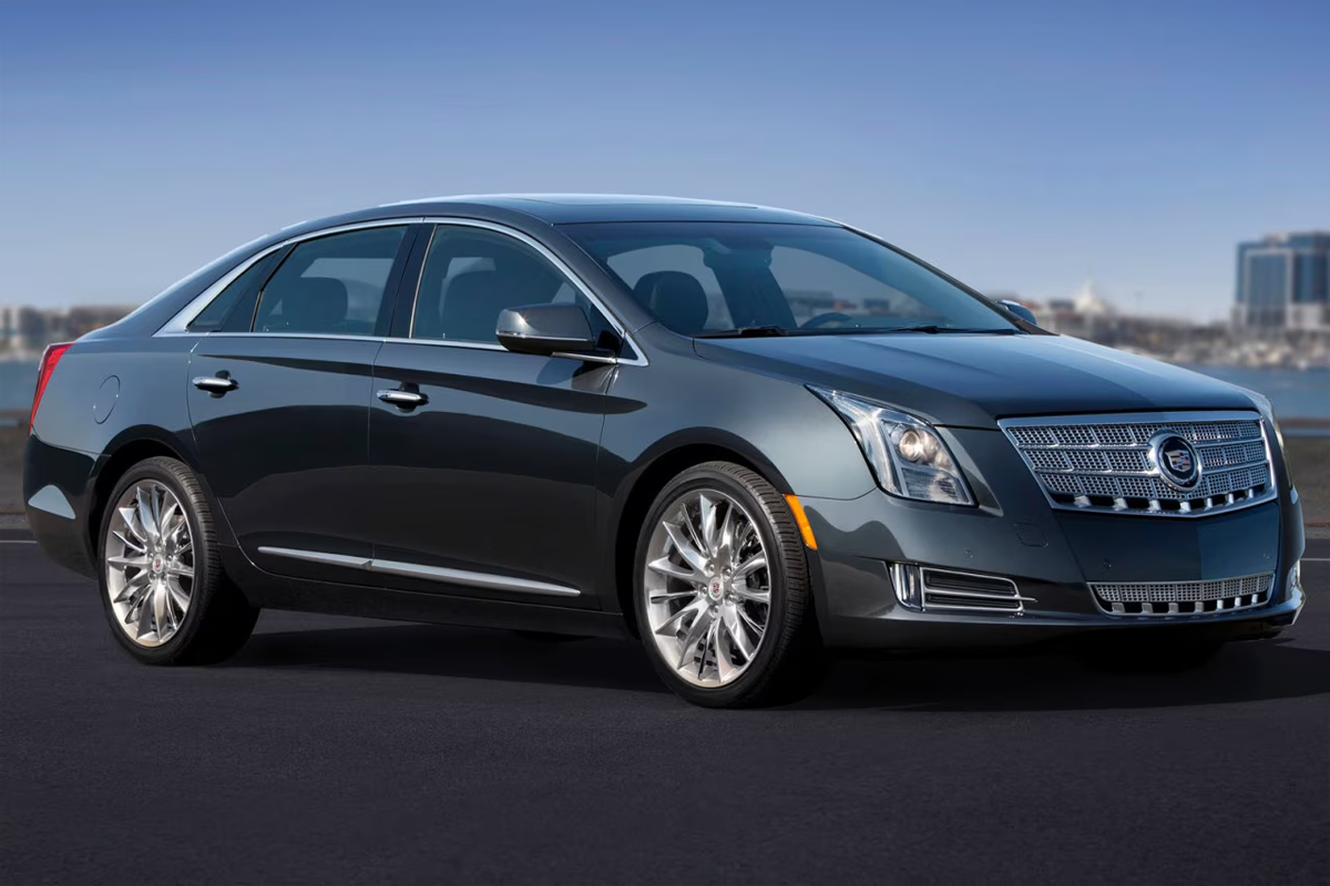 Cadillac XTS - Top Drive Limo Chicago